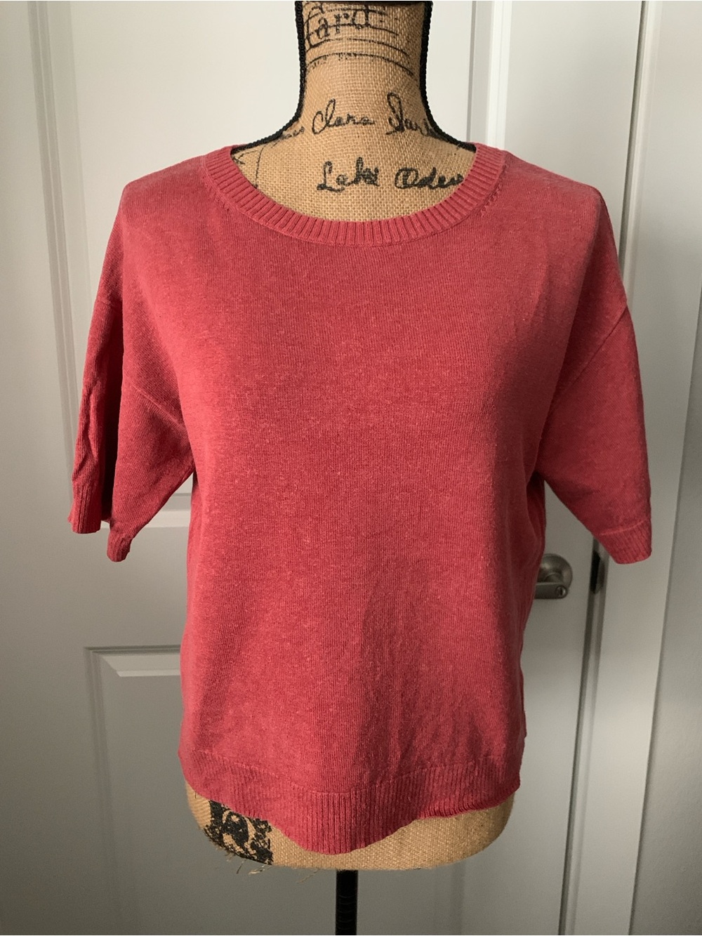 Ann Taylor Red Short Sleeve Sweater Top Size XS
